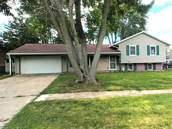 2106 E Vermont Ave, Urbana, IL 61802