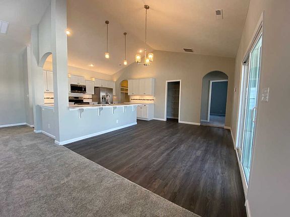 4th image of 3925 Scoria St