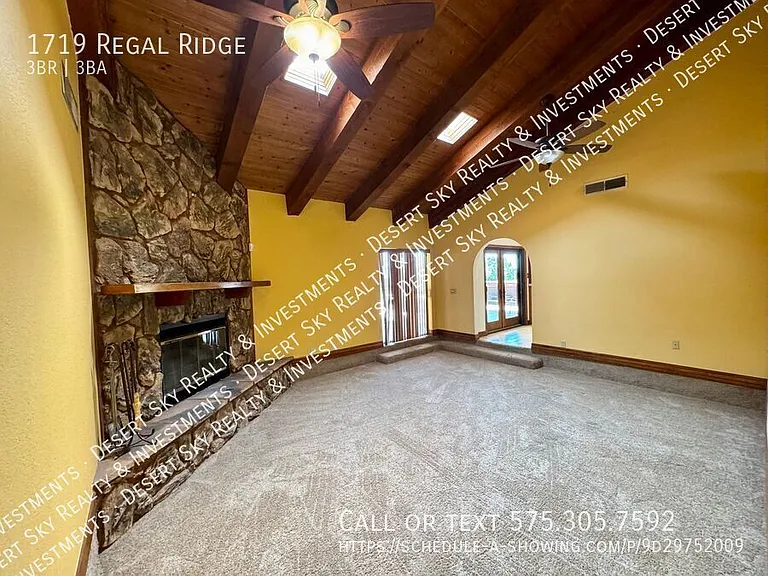 1719 Regal Rdg — Photo 4