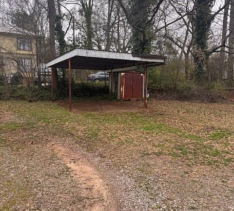 5th image of 147 S Poplar Street