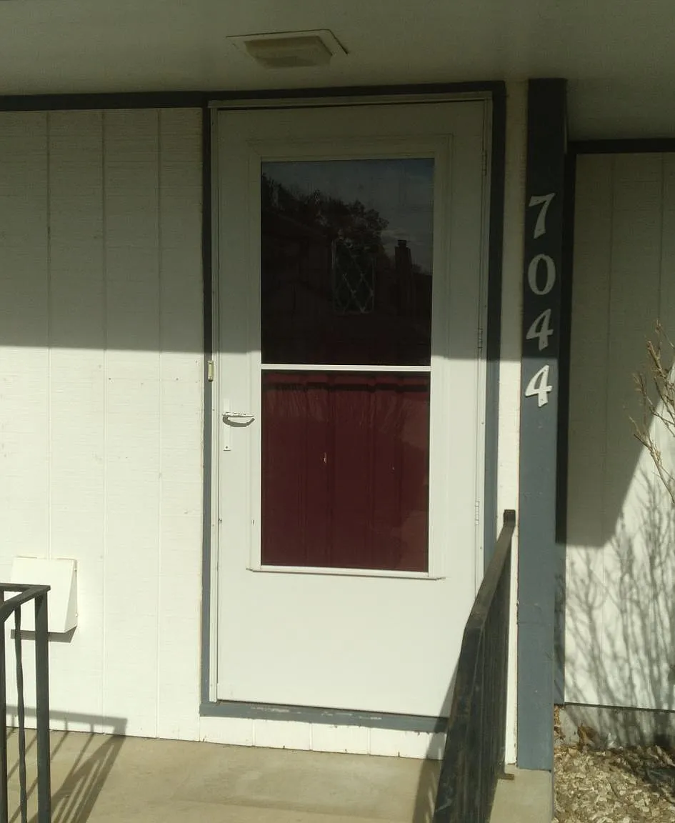 2 bed, 2000 sqft, $1,700 — Photo 3