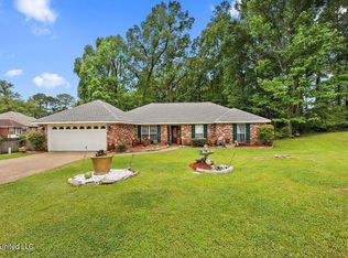 7 Woodstown Pl, Jackson, MS 39212