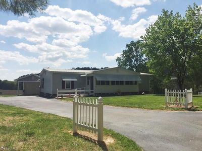 145 Farrell Ln, Mount Airy, NC, 27030