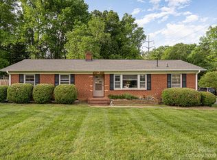 6335 Lakefill Rd, Charlotte, NC 28212