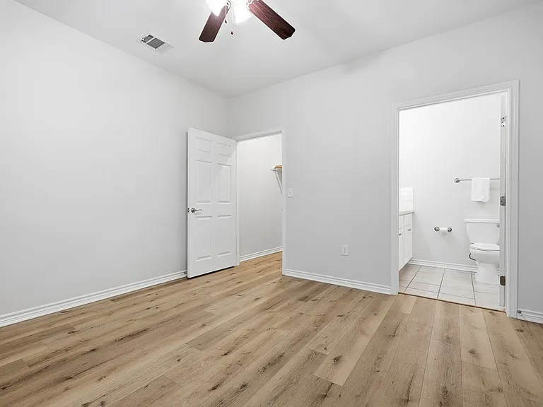 124 Lavaca Cir — Photo 24