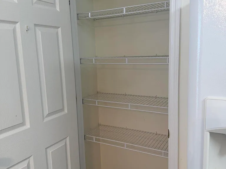 640 Date Palm Cir — Photo 7