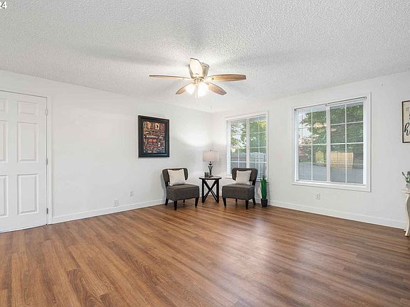 4th image of 7215 NE 125th Ave