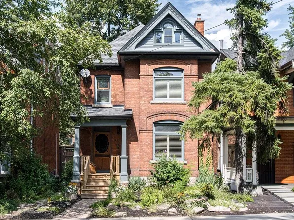 118 Markland St, Hamilton, ON L8P 2K1