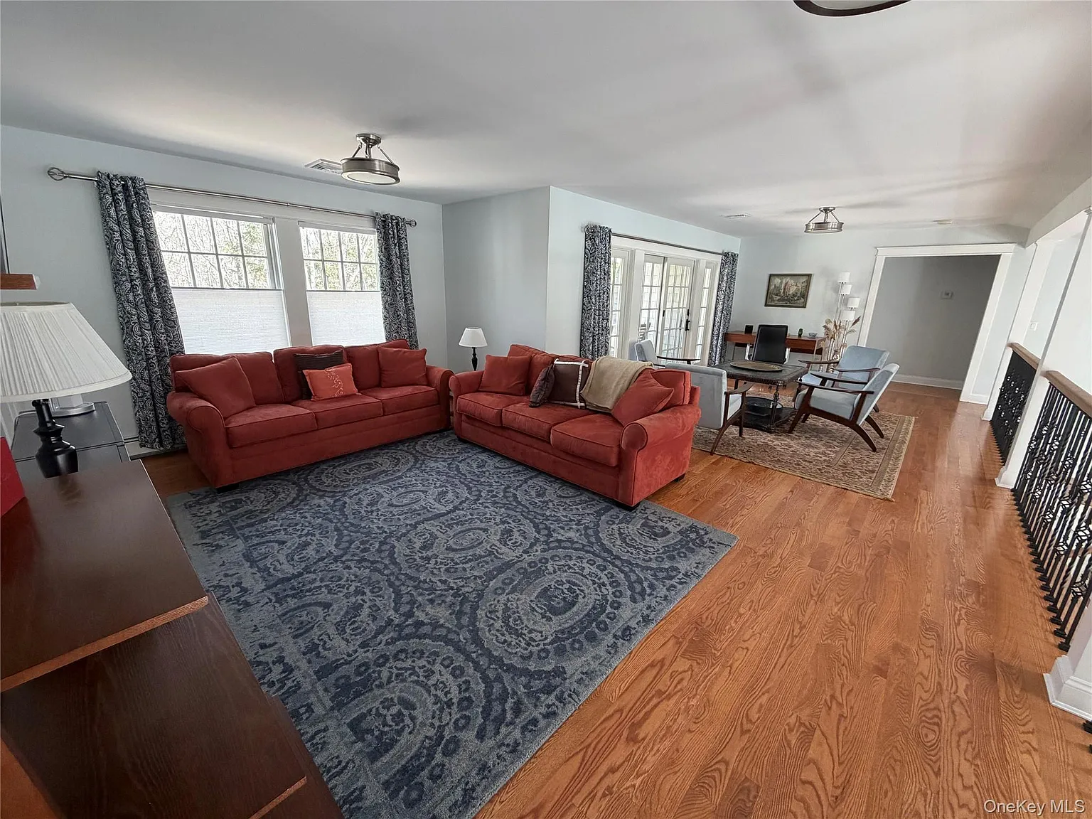 5 bed, 5.5 bath, 6000 sqft, $48,000 — Photo 3
