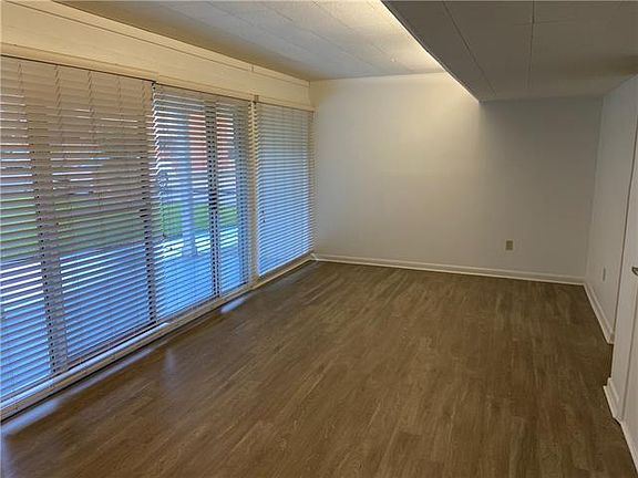 5th image of 247 Opal St APT B