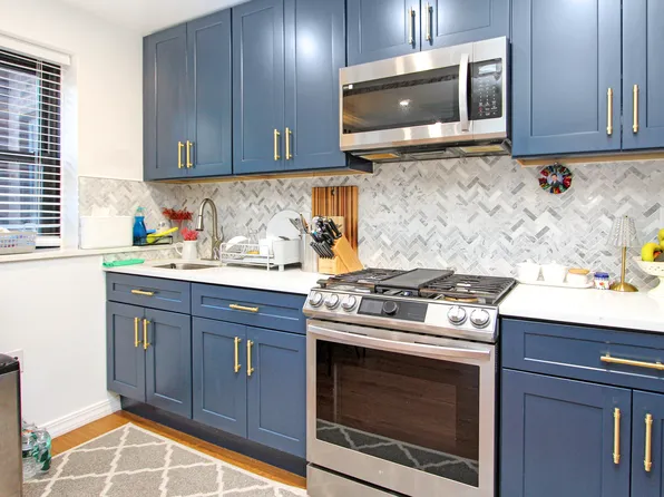 2615 Avenue O image 5 of 13