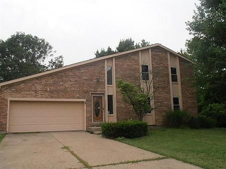 1st image of 756 Oakridge Dr