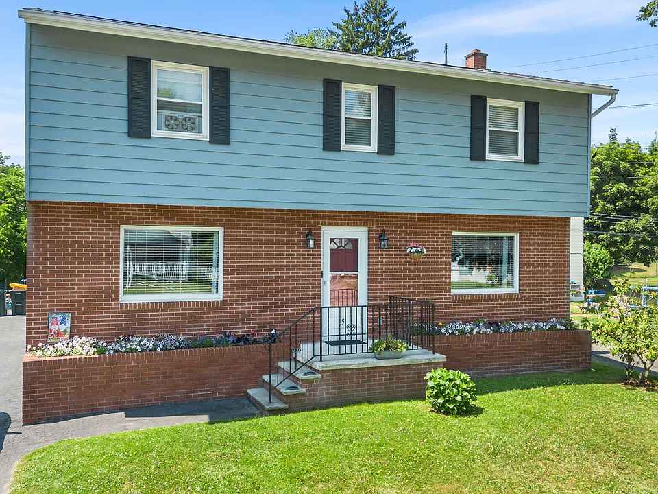 1st image of 15 Fuller Rd