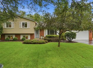 1200 N Alstott Dr, Howell, MI 48843