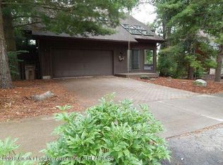 1079 Woodwind Trl, Haslett, MI 48840