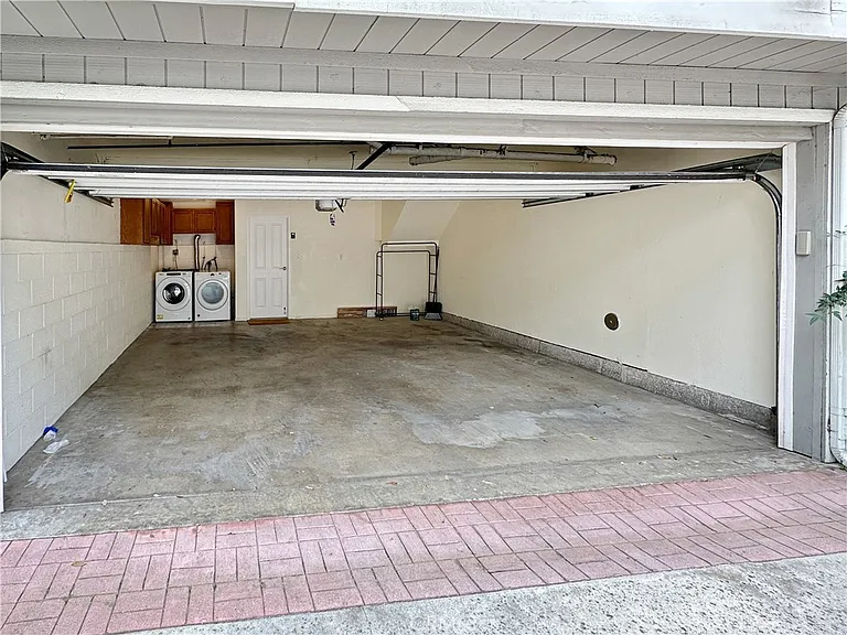 965 E Del Mar Blvd #6 — Photo 20