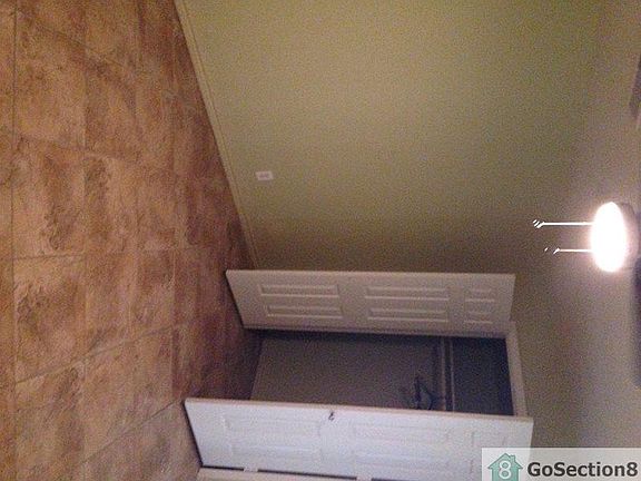 5th image of 1706 Bayou Homes Dr