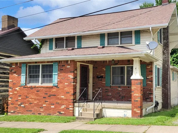 4 W Market St, Burgettstown, PA 15021