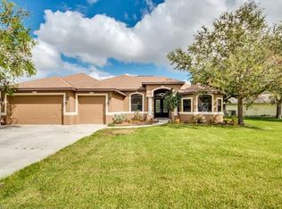 19452 Devonwood Cir, Fort Myers, FL 33967