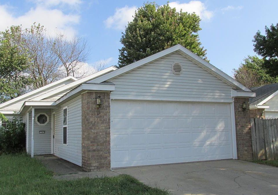 1st image of 1245 W Bishop Dr