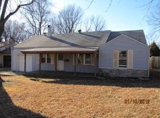 1226 S Randall Rd, Independence, MO 64055