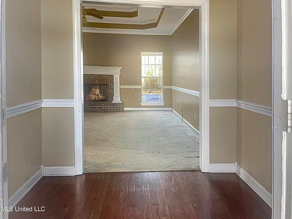 3rd image of 222 Wildwood Blvd