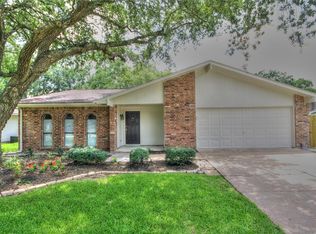 18319 Navajo Trail Dr, Spring, TX 77388