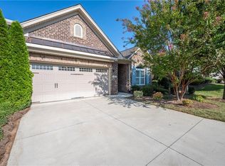 900 Friedberg Village Dr, Winston Salem, NC 27127