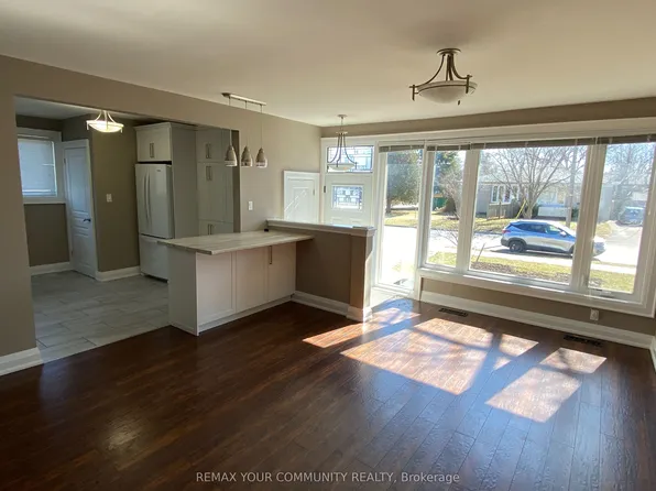 253 Alsace Rd, Richmond Hill, ON L4C 2W9