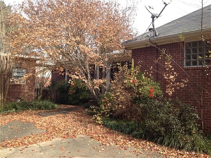 2nd image of 14 Fox Hill Ct