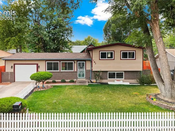 147 Ithaca St, Colorado Springs, CO 80911
