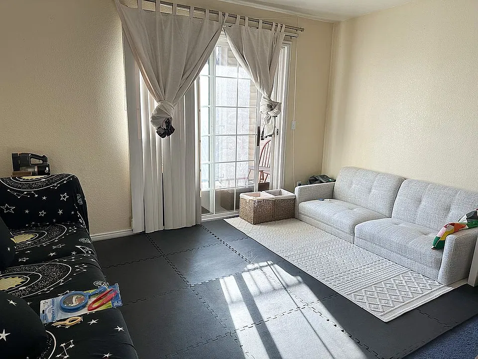 Living Room/Family Room