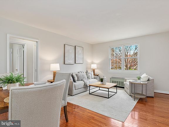 3rd image of 3307 Commonwealth Ave APT C