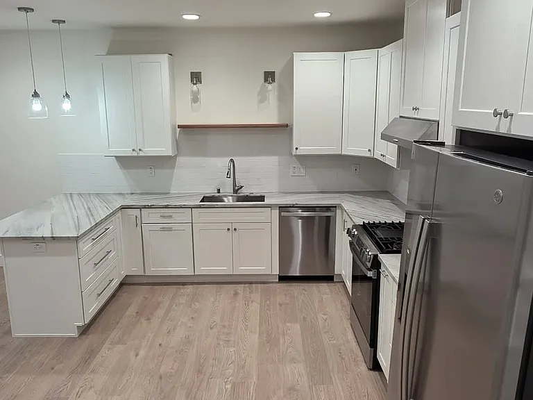 1412 Marine Ave — Photo 8