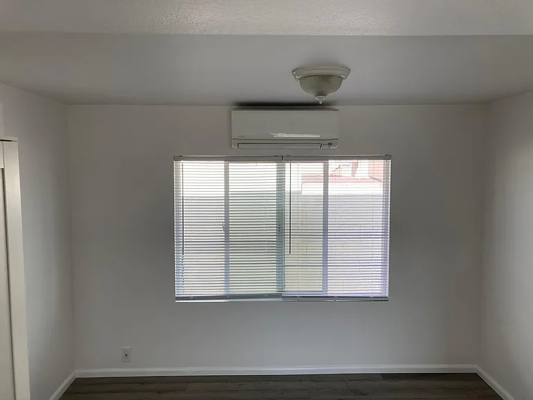 549 W Wickenburg Way #6 — Photo 13