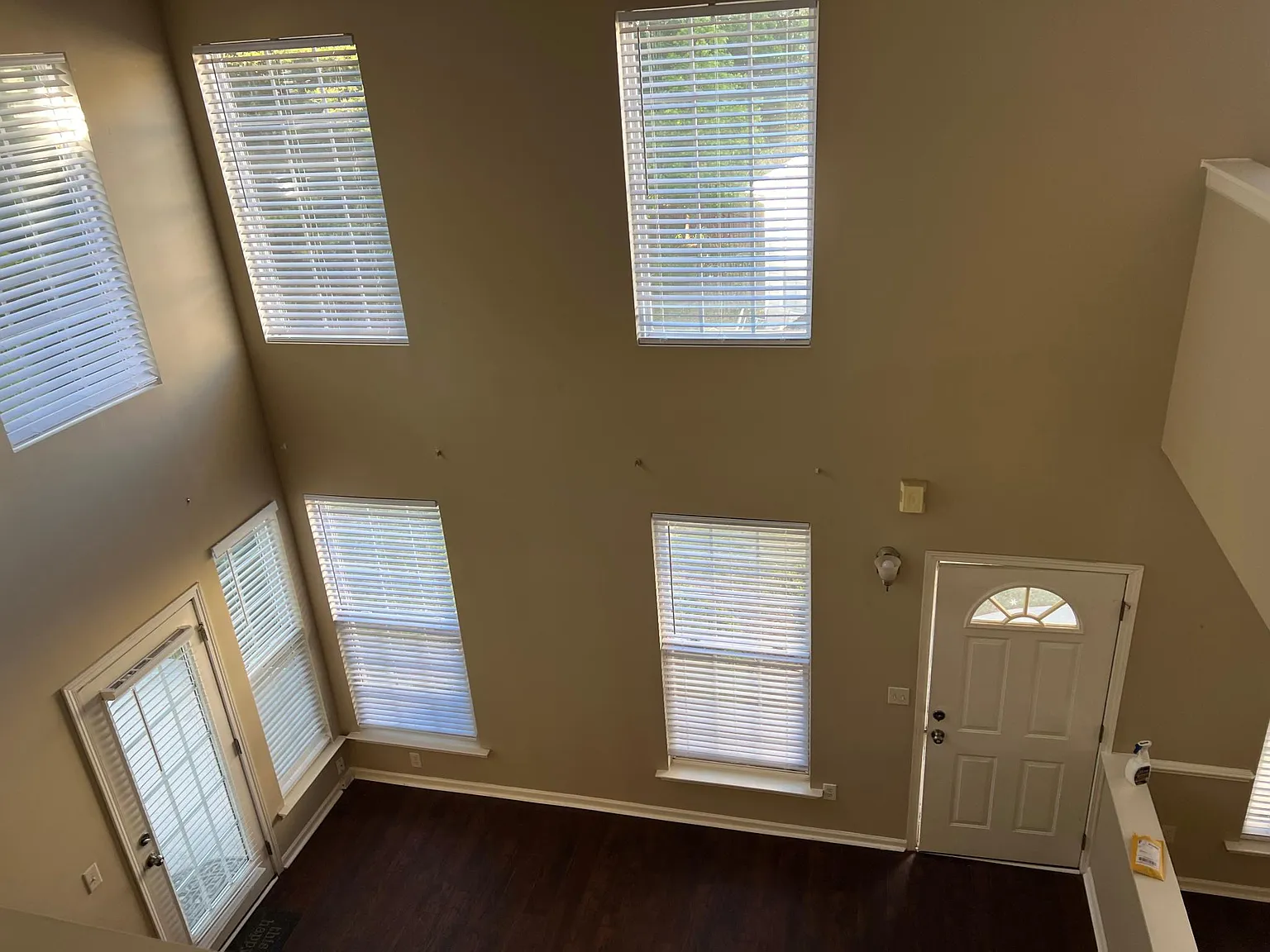 3 bed, 1836 sqft, $1,950 — Photo 4