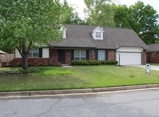 6804 S 74th Ave E, Tulsa, OK 74133