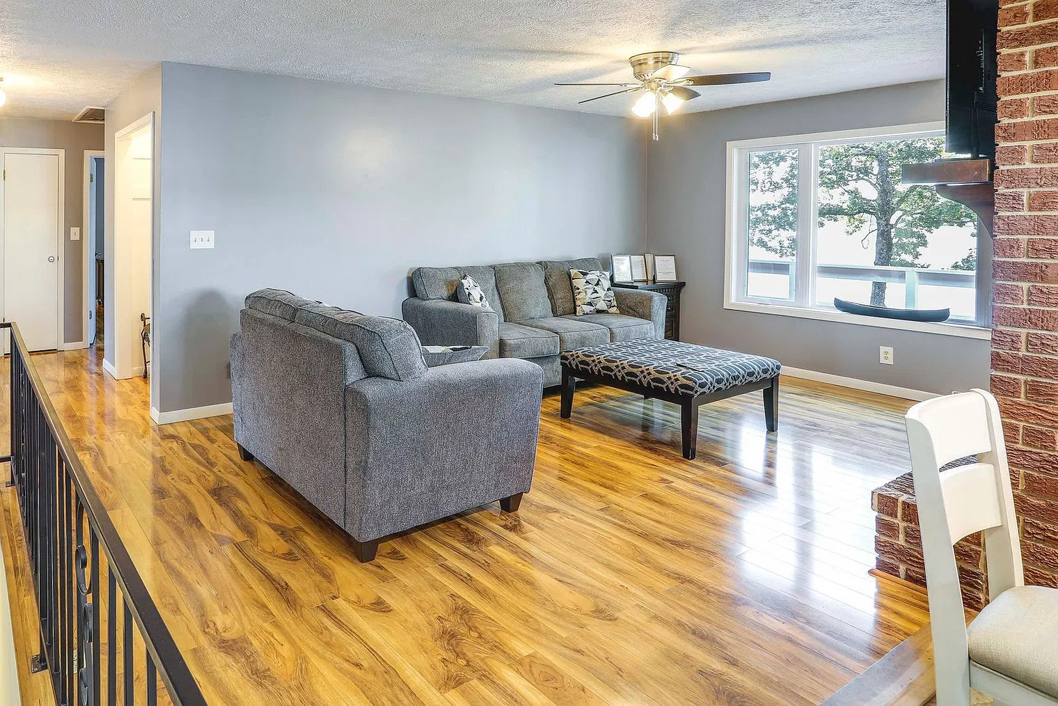 3 bed, 3.0 bath, 2378 sqft, $4,531 — Photo 2