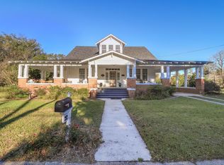 352 Hampton St, Elloree, SC 29047