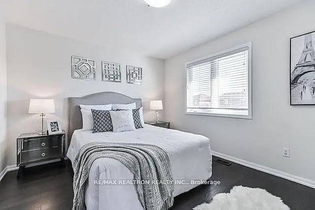 76 Gas Lamp Ln — Photo 11