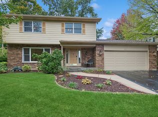 226 Aberdeen Rd, Cary, IL 60013