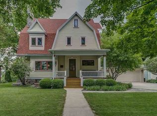 108 N Green Bay Rd, Appleton, WI 54911