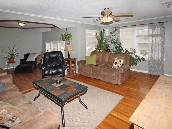 4th image of 3702 Westlawn Ave