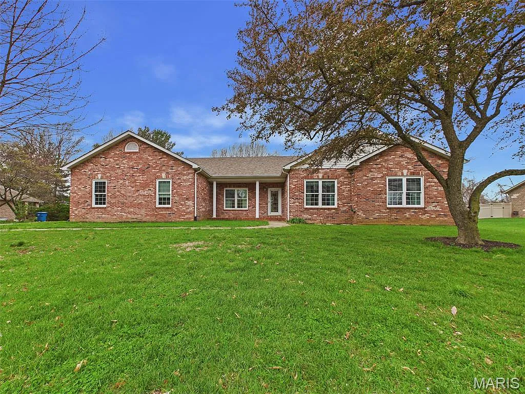 6 Forest Dr photo 1