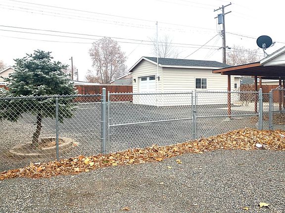 3rd image of 1008 Wright Ave