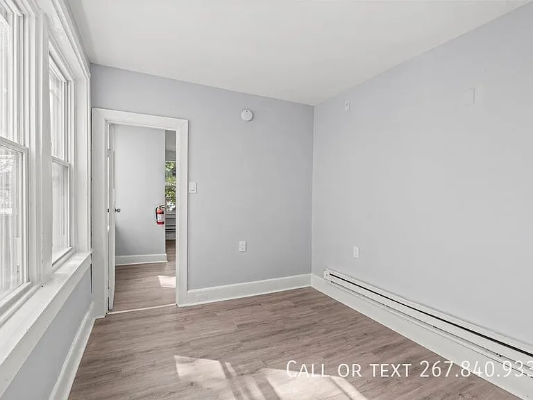 129-131 E Roosevelt Blvd #131.3 — Photo 7