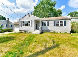 86 McCarthy Ave, Chicopee, MA 01020