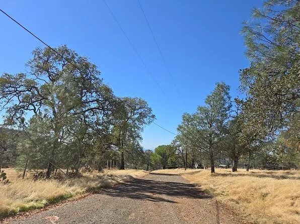 12240 Honey Mushroom Ln, Smartsville, CA 95977