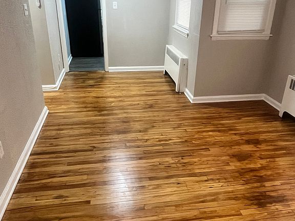 2nd image of 209 Gray St APT B