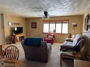 1109 E Linden Ct, Mount Pleasant, IA 52641